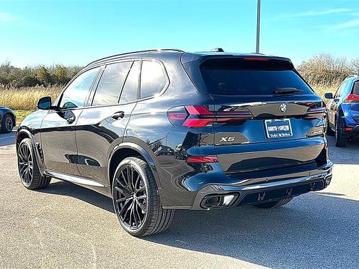 Black Sapphire Metallic 2026 BMW X5 xDrive40i