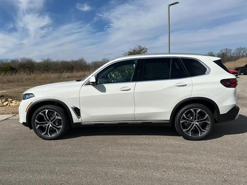 2026 BMW X5 sDrive40i