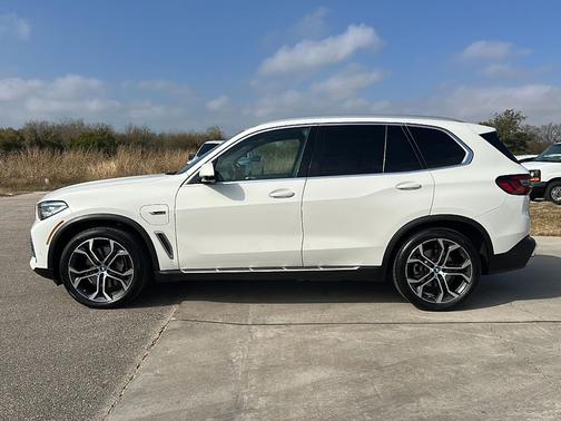2023 BMW X5 PHEV xDrive45e