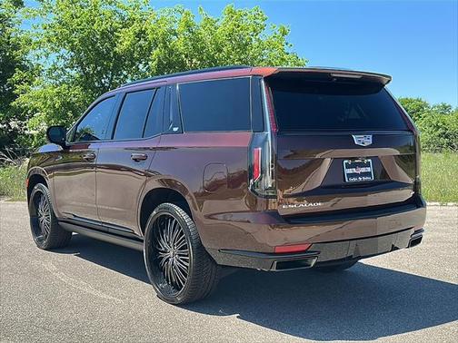 2023 Cadillac Escalade Sport