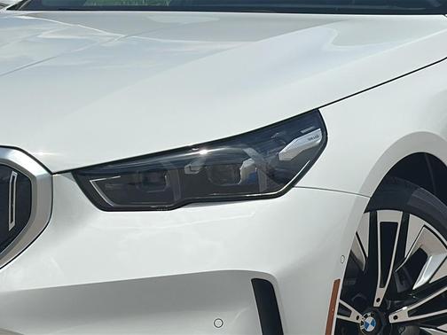 2026 BMW i5 eDrive40