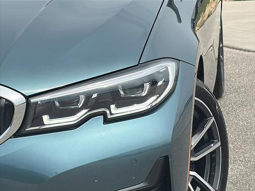 2021 BMW 330 i