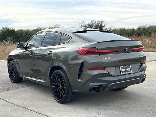 2021 BMW X6 sDrive40i
