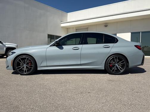 2023 BMW 330