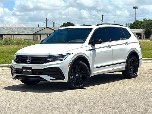 Opal White Pearl 2023 Volkswagen Tiguan 2.0T SE R-Line Black