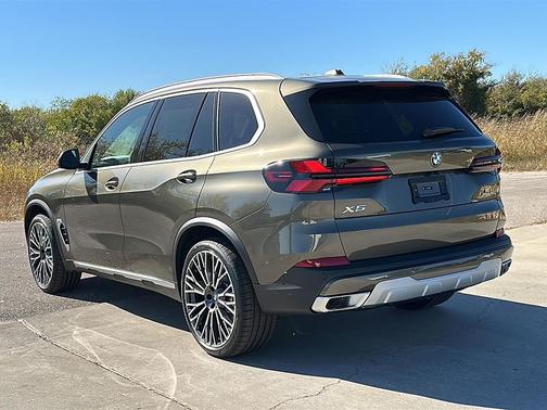 2026 BMW X5 sDrive40i