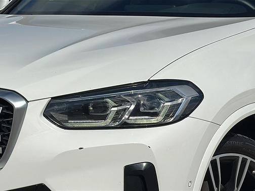 2022 BMW X4 xDrive30i