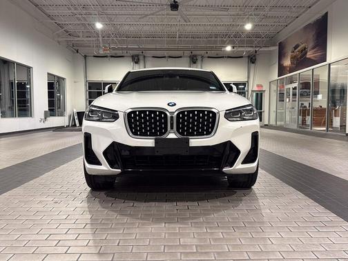 2022 BMW X4 xDrive30i