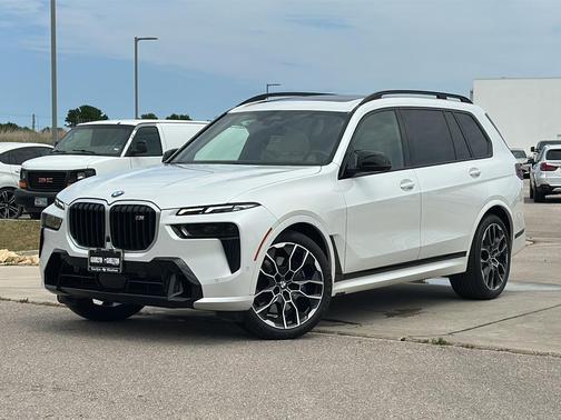 2024 BMW X7 M60i