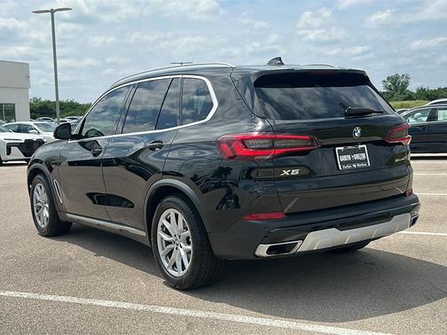 Jet Black 2021 BMW X5 sDrive40i