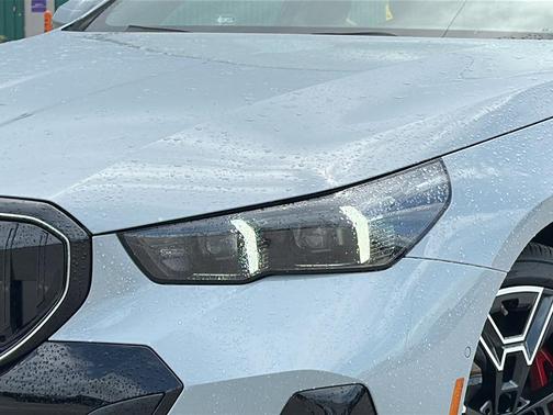 Brooklyn Grey Metallic 2026 BMW 530 Base