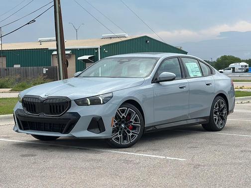 Brooklyn Grey Metallic 2026 BMW 530 Base