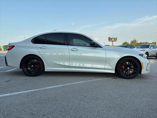 2023 BMW 330 i