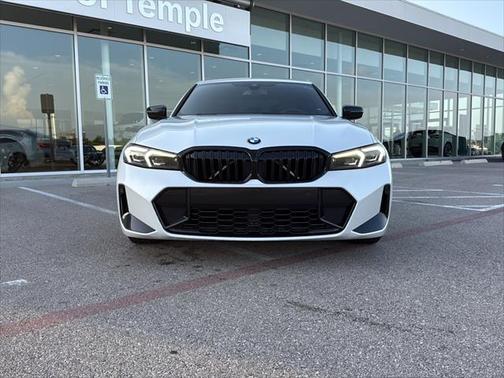 2023 BMW 330 i