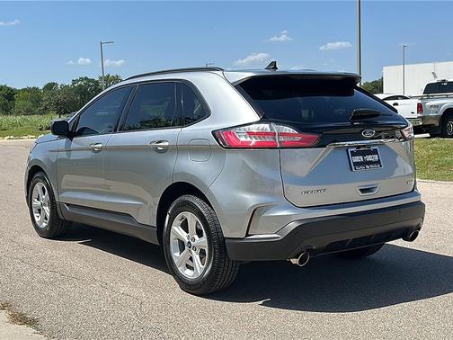 2020 Ford Edge SE