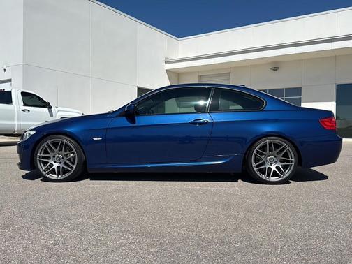 2011 BMW 335 