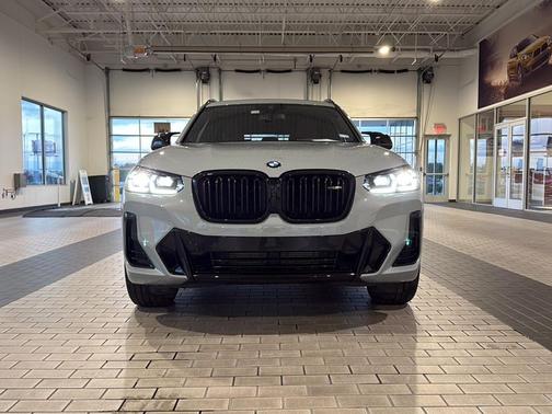 2024 BMW X3 M40i