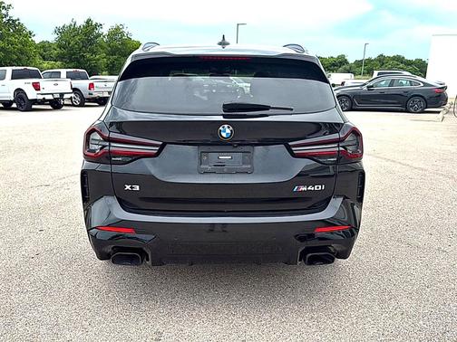 Black Sapphire Metallic 2023 BMW X3 M40i