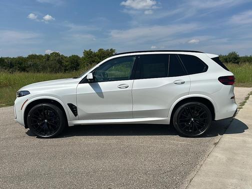 2026 BMW X5 sDrive40i