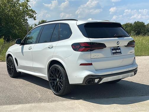 2026 BMW X5 sDrive40i