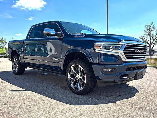 Patriot Blue Pearlcoat 2023 RAM 1500 Longhorn