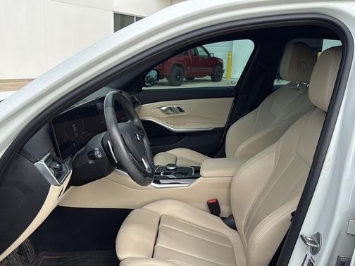 2023 BMW 330 xDrive