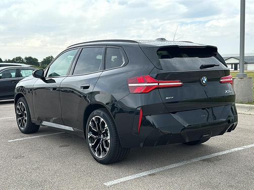 Black Sapphire Metallic 2026 BMW X3 30 xDrive