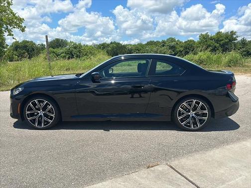 2024 BMW 230 i
