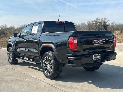 2023 GMC Canyon Denali
