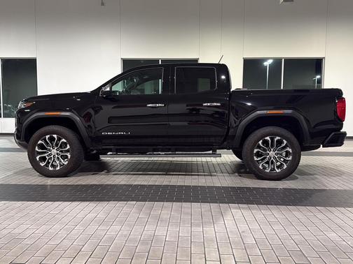 2023 GMC Canyon Denali