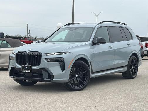 2024 BMW X7 M60i