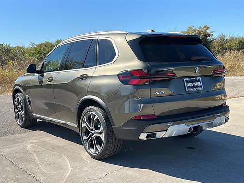 2026 BMW X5 sDrive40i