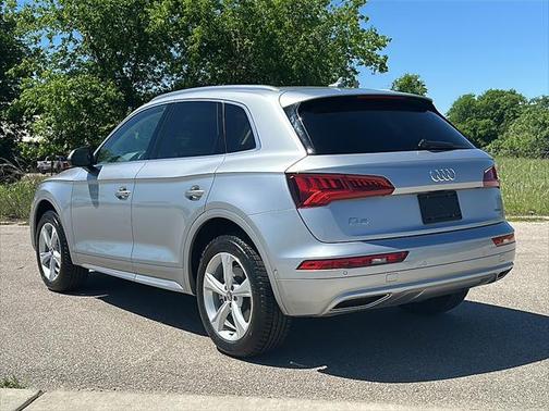 2020 Audi Q5 45 Prestige
