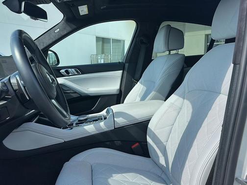 2024 BMW X6 xDrive40i