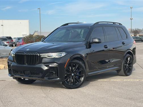 2021 BMW X7 M50i