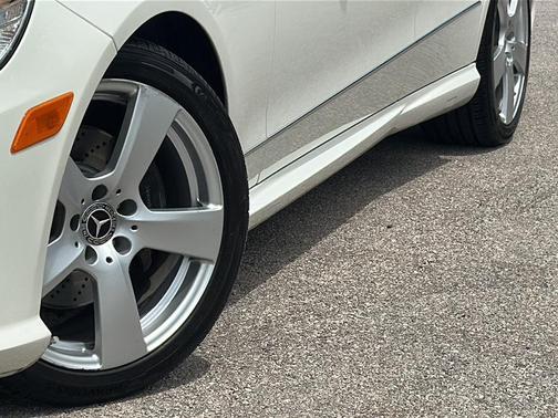 Diamond White Metallic 2011 Mercedes-Benz E-Class 4MATIC