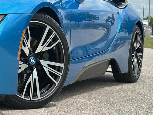 Protonic Blue Metallic w/Frozen Gray Accent 2015 BMW i8 2DR CPE