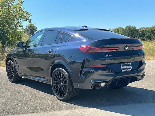 2026 BMW X6 xDrive40i