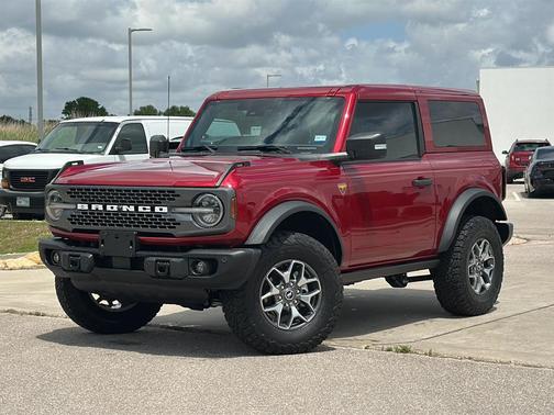 Ruby Red Metallic Tinted Clearcoat 2025 Ford Bronco Badlands