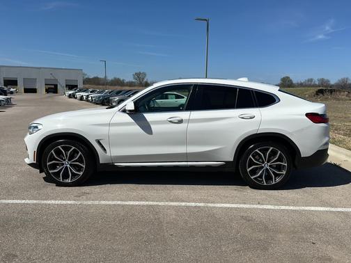 2021 BMW X4 xDrive30i
