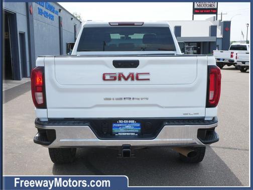 Summit White 2023 GMC Sierra 2500 SLE