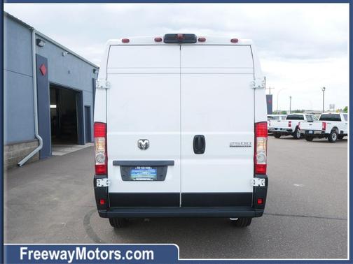 Bright White Clearcoat 2026 RAM ProMaster 2500 Tradesman