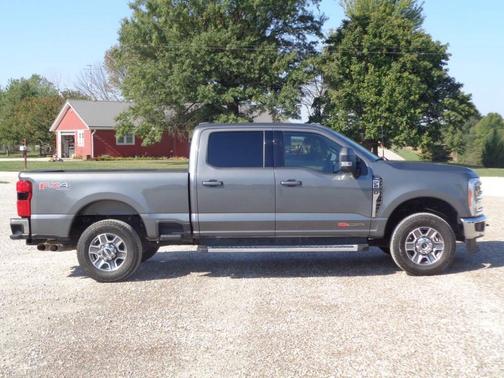 2023 Ford F-250 Lariat 4x4 4dr Crew Cab 6.8 ft. SB Pickup