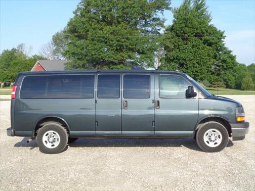 2017 Chevrolet Express 3500 LT