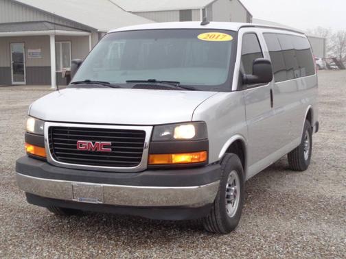 2017 GMC Savana 3500 LT