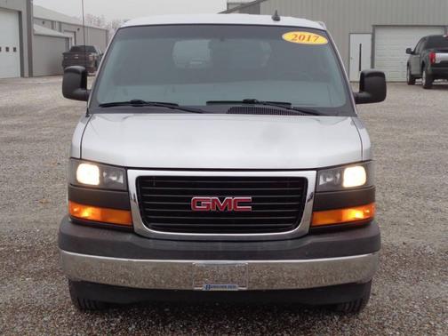 2017 GMC Savana 3500 LT