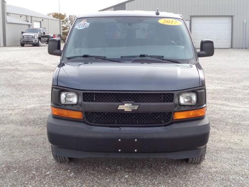 2017 Chevrolet Express 2500 LS