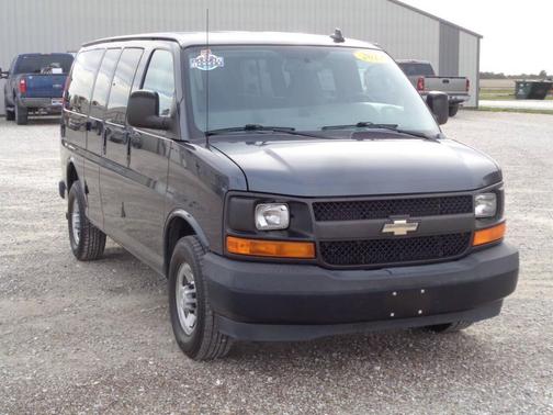2017 Chevrolet Express 2500 LS