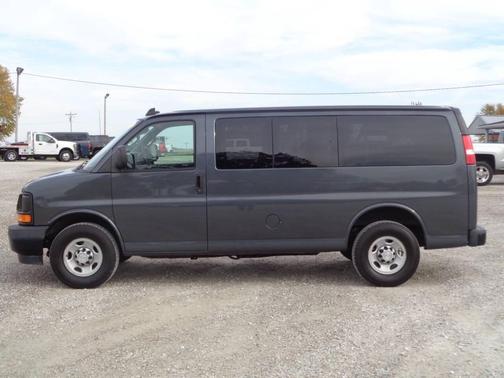 2017 Chevrolet Express 2500 LS