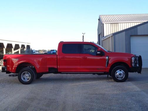 2023 Ford F-350 Lariat